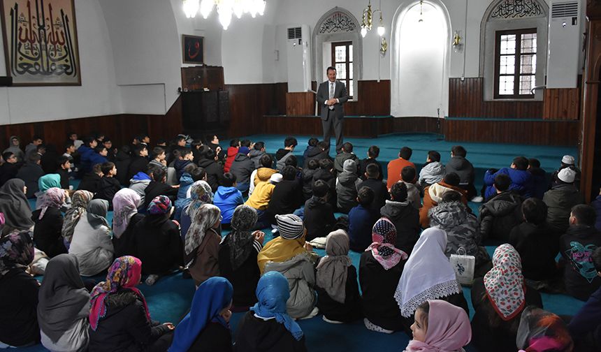 Bilecik'te öğrenciler camide buluştu