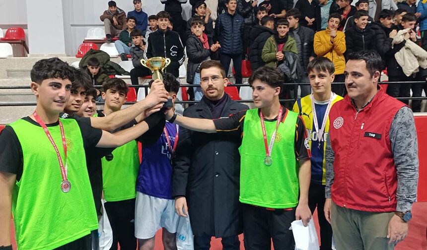 Çaldıranlı öğrenciler turnuva heyecanı yaşadı