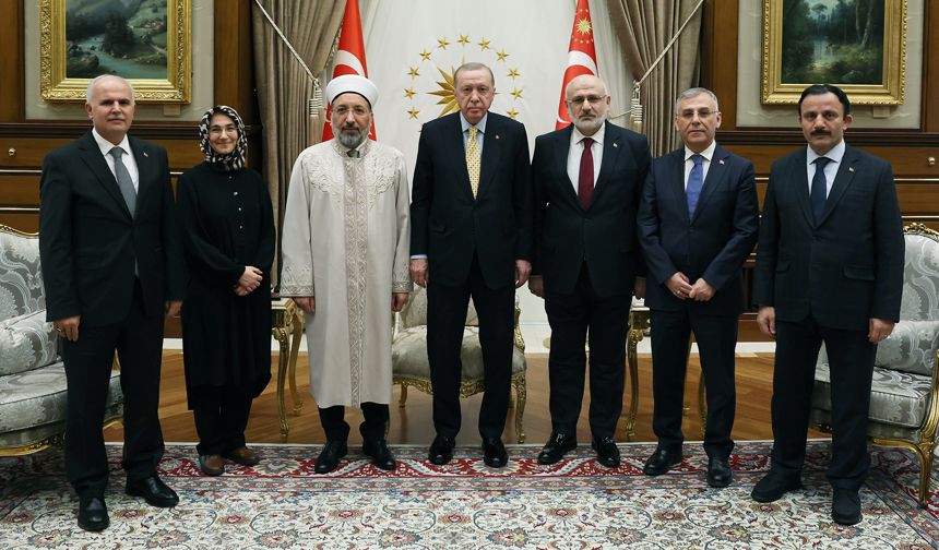 CUMHURBAŞKANI ERDOĞAN, DİYANET HEYETİNİ KABUL ETTİ