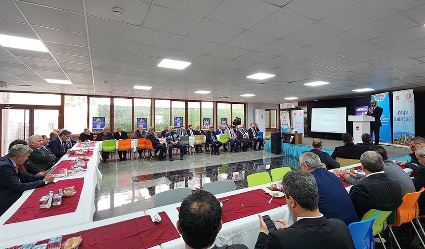 Antalya'da "Zekat ve İyilik" buluşması