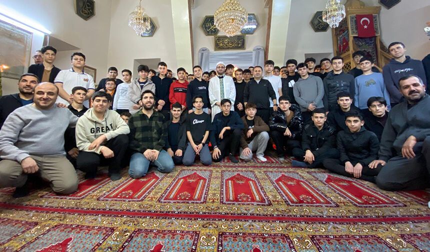 Arapgir'de fen lisesi öğrencileri camide buluştu