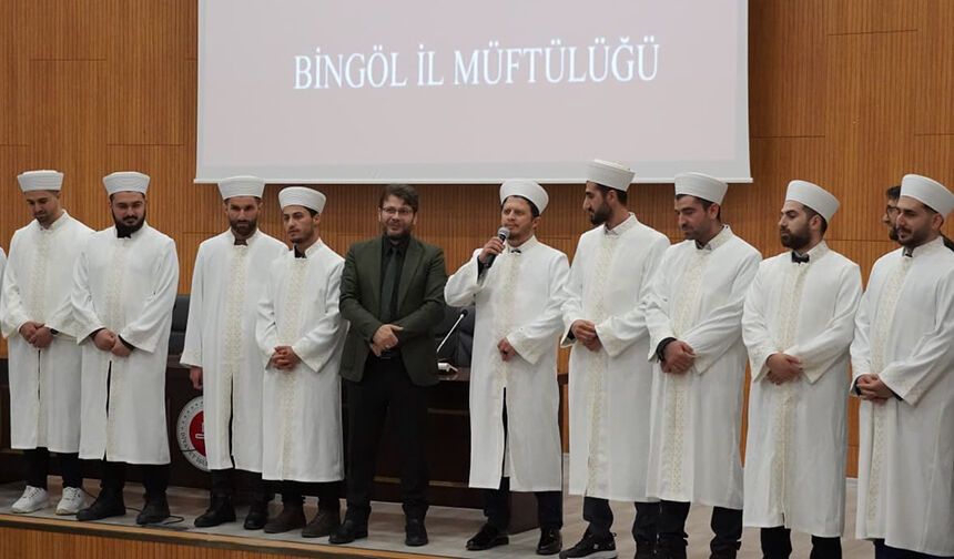 Bingöl'de aday din görevlileri törenle göreve başladı