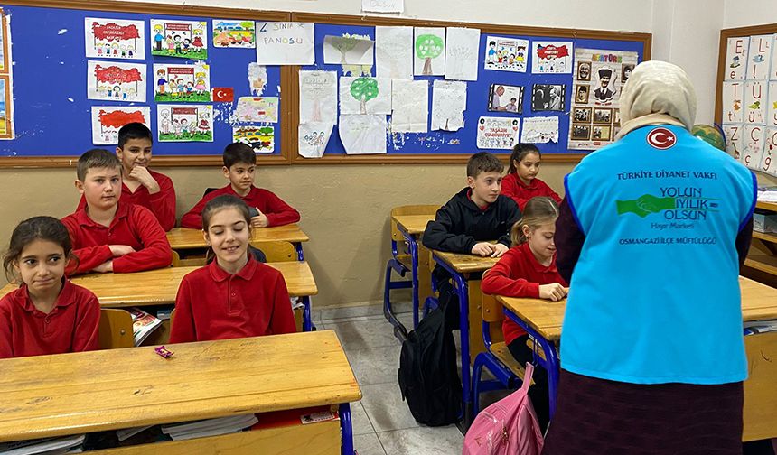 TDV'den yangınzede öğrencilere ziyareti