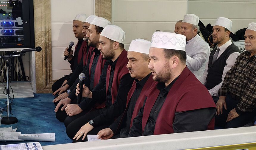 Karabük'te Enderun usulüyle teravih kılındı