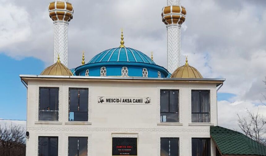 Akçadağ'da 5 Cami ibadete açıldı