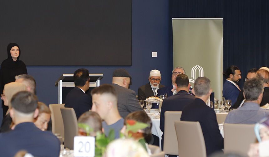 Melbourne'da Birlik ve Dayanışma iftarı