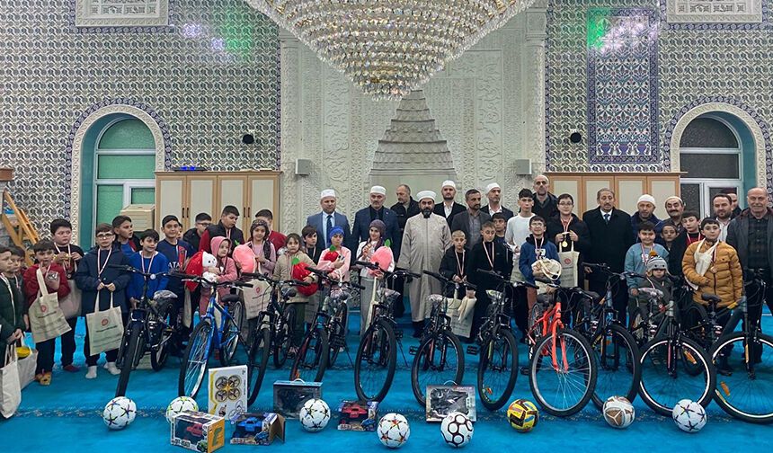 Ortahisar'da namazla büyüyen gençlik ödüllendirildi