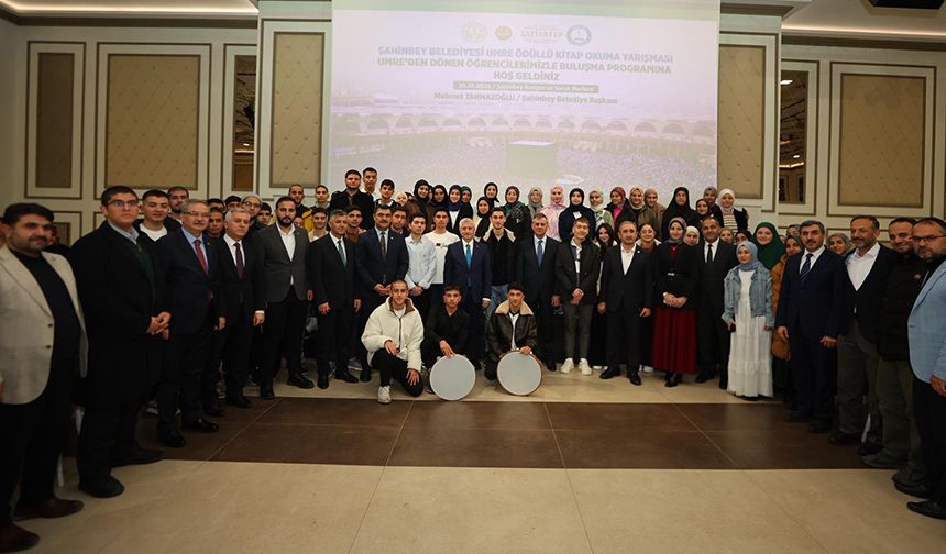 Şahinbey'de umreden dönen gençler protokolle buluştu