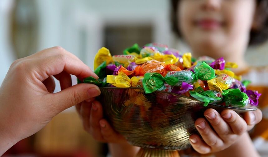 BAYRAMLAR TATİL DEĞİLDİR