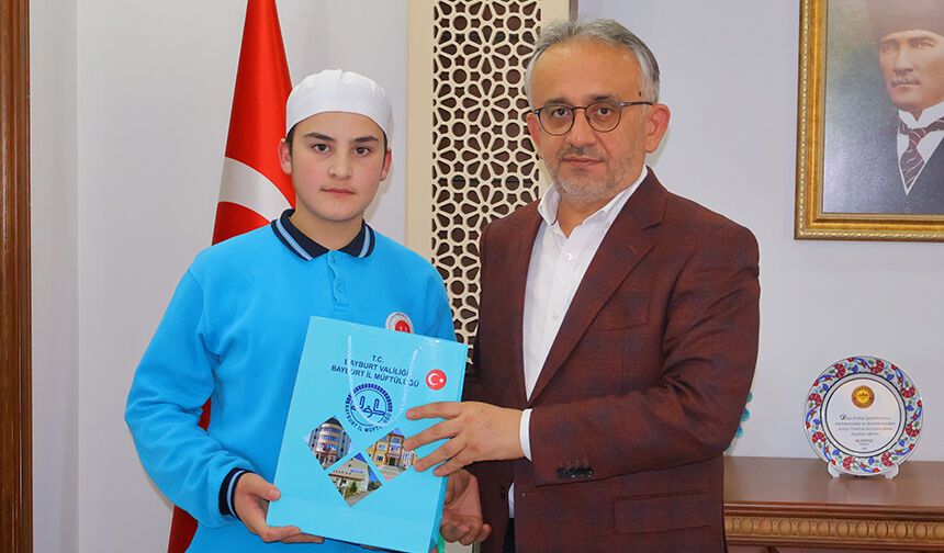 YEDİ AYDA HAFIZ OLDU