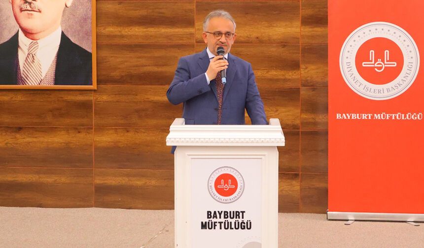 Müftü Danacı: Kadir gecesini Kur’an’ın aydınlığında arayalım