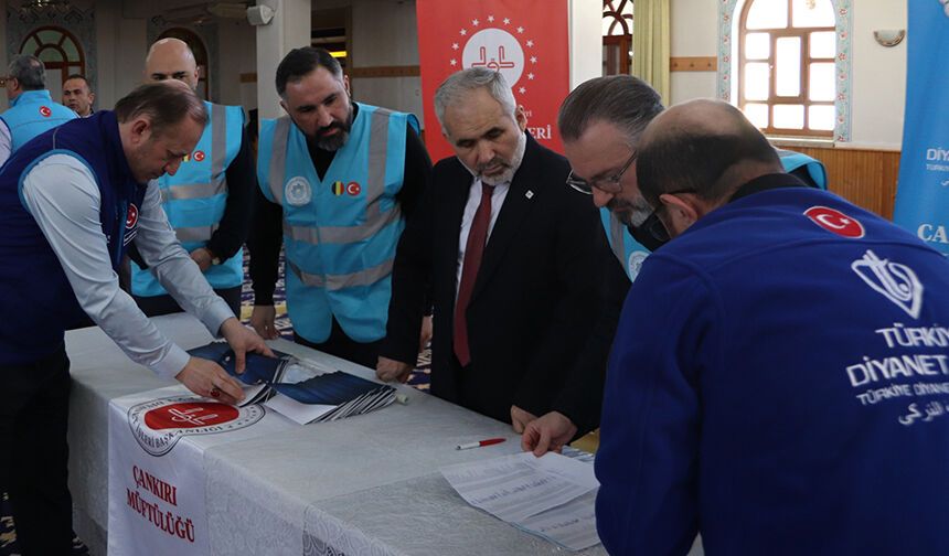 Belçika Diyanet Vakfı'nın Desteğiyle Çankırı'da yüzlerce aileye yardım eli uzatıldı
