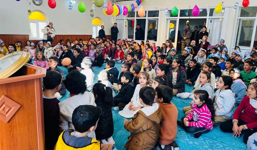 Halfeti’de minikler ramazan sevinci yaşadı