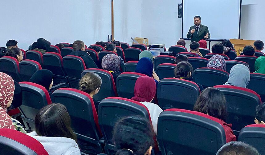 Hocalar'da bağımlılıkla mücadele konferansı