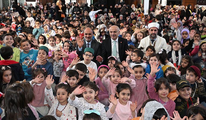 Malatya'da çocuklar ramazan şenliğinde buluştu