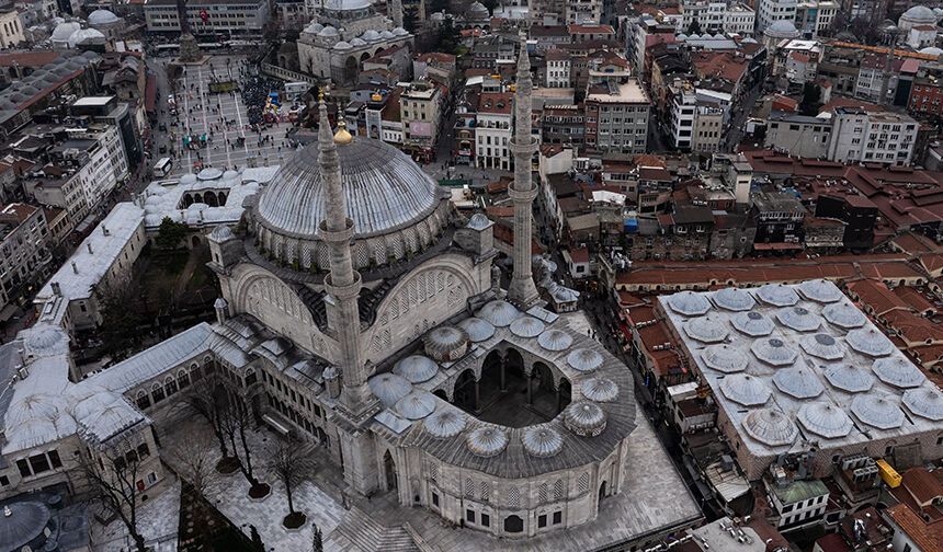 NURUOSMANİYE CAMİİ
