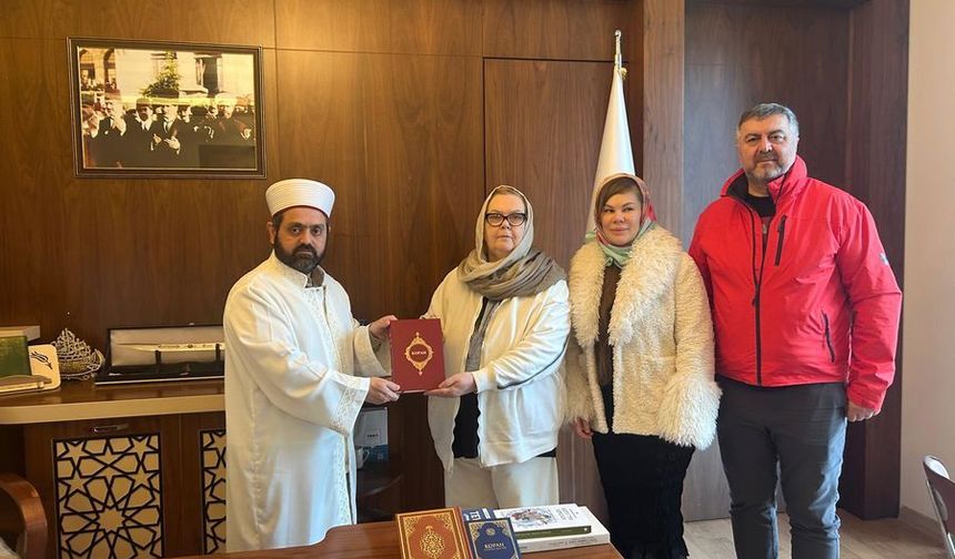 Rusya vatandaşı Tılkunova, Sultanbeyli'de Müslüman oldu