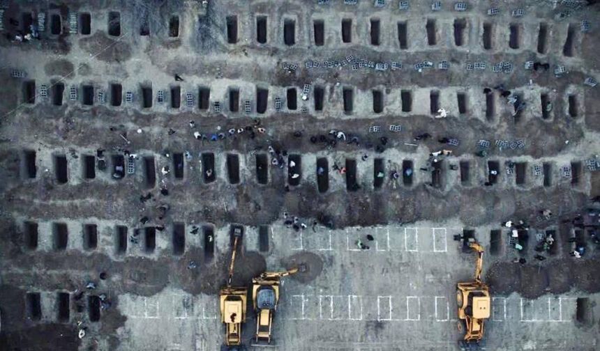 İran'da 787 kişi öldürüldü