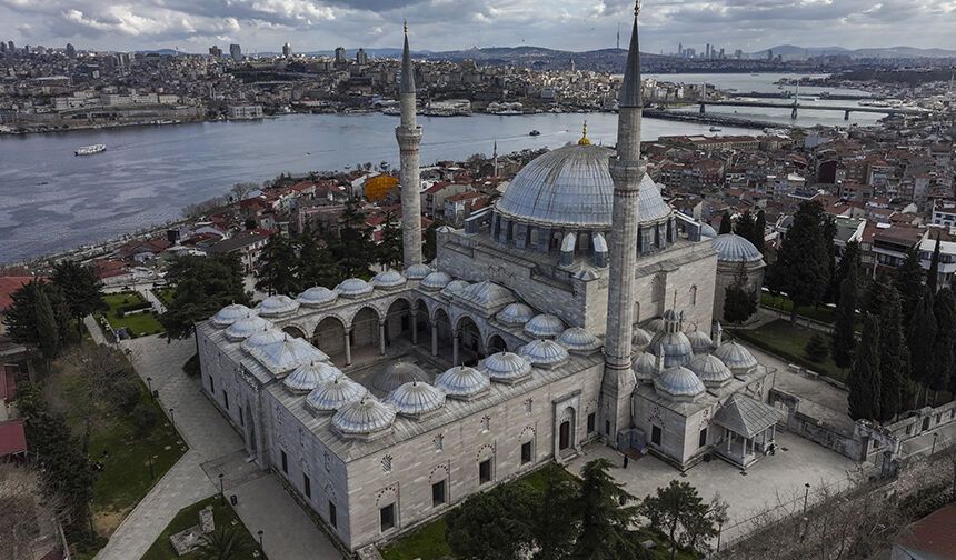 YAVUZ SULTAN SELİM CAMİİ