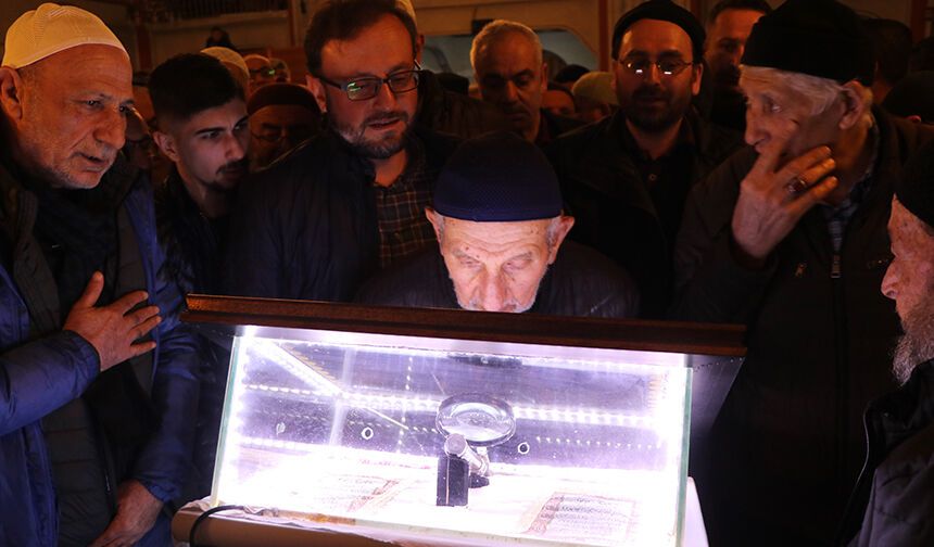 SAKAL-I ŞERİF ZİYARETE AÇILDI