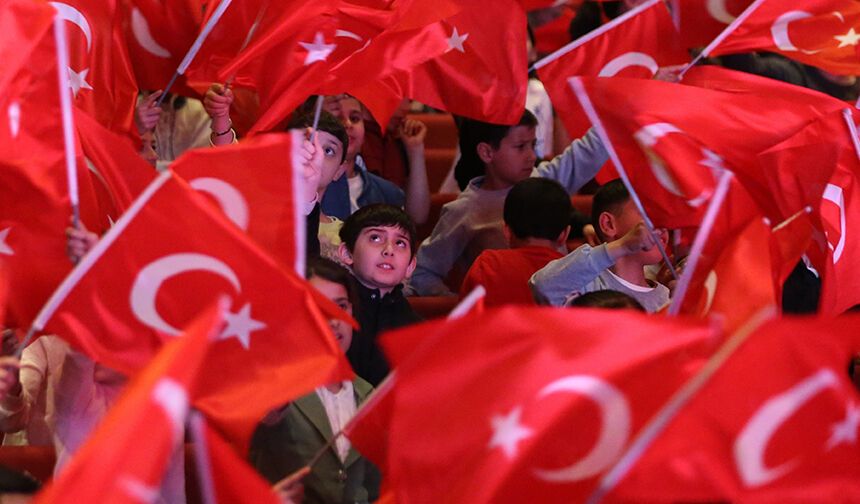 HİÇBİR ÇOCUĞUN MAHZUN KALMADIĞI AYDINLIK YARINLARA