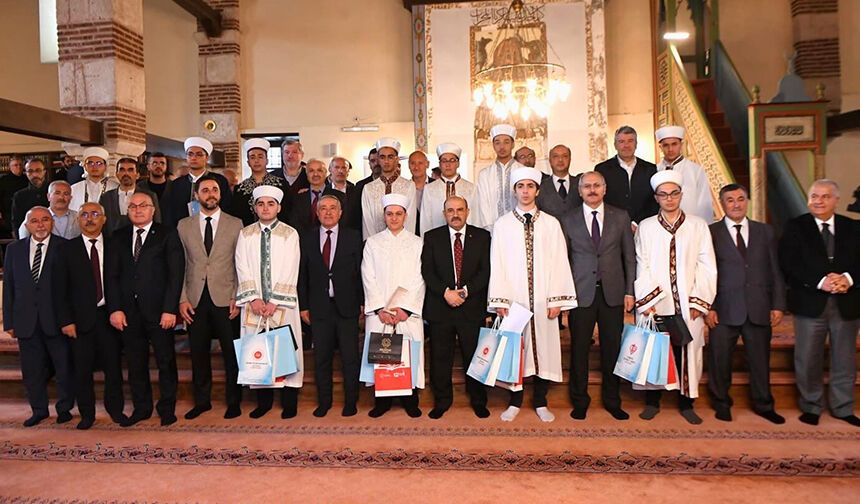 Balıkesir'de Genç Hatipler Hutbe Okuma Yarışması yapıldı