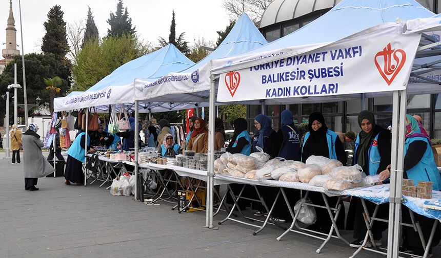 Balıkesir’de Hayır Çarşısı kuruldu