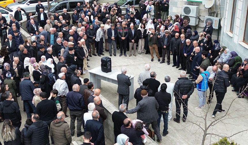 Giresun’da hacı adayları dualarla yola çıktı