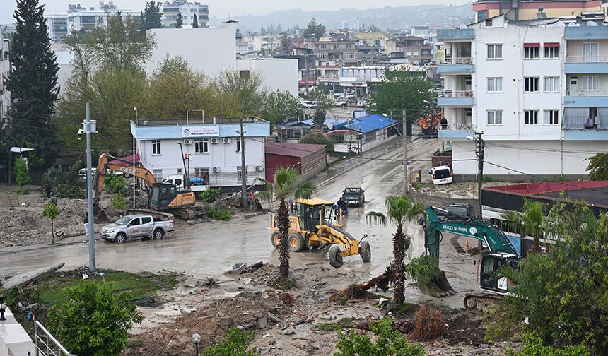Osmaniye'de selden etkilenen alanlarda temizlik ve hasar tespiti başlatıldı