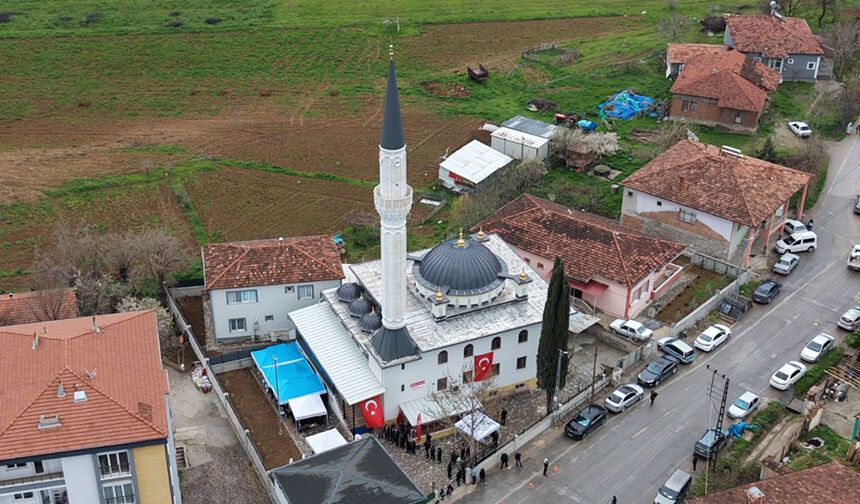 Sancaktar Camii dualarla açıldı