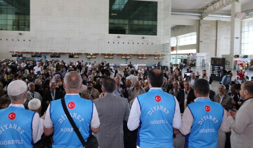 Mardin'den ilk hac kafilesi yola çıktı