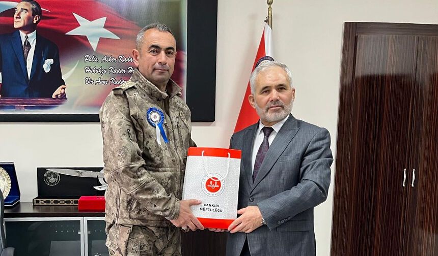 Müftü Şahin'den özel harekata ziyaret