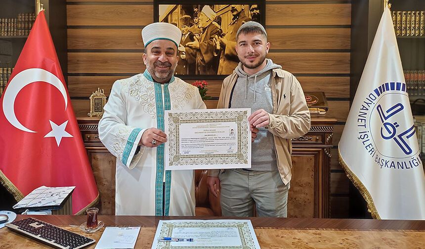 SIRBİSTANLI DAVİD, SAKARYA'DA MÜSLÜMAN OLDU