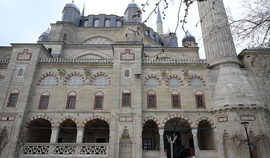 SELİMİYE CAMİİ'NDE BALKAN SAVAŞININ İZİ