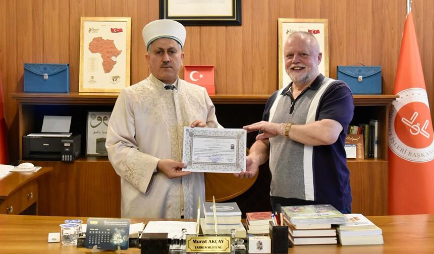 İNGİLİZ ANTONY MERSİN'DE MÜSLÜMAN OLDU