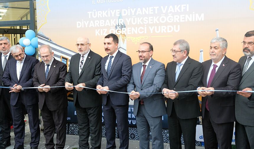 Diyarbakır'da TDV Kız Öğrenci Yurdu hizmete açıldı