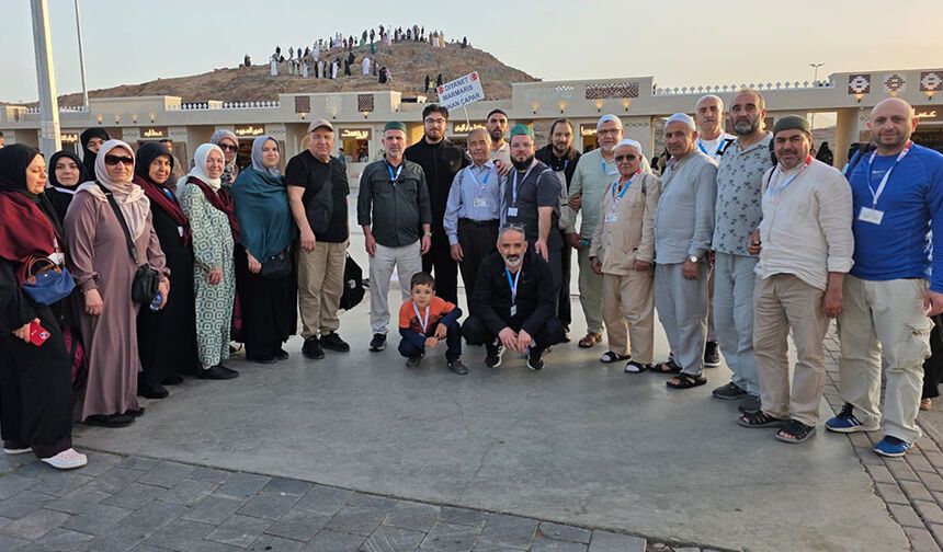 Marmaris'te 40 sabah camiye gelen vatandaşlar umreye gönderildi