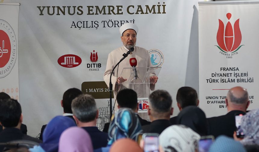 PEYGAMBERiMİZİN AHLAKININ NESİLLERİMİZE AKTARILMASINA GAYRET ETMELİYİZ