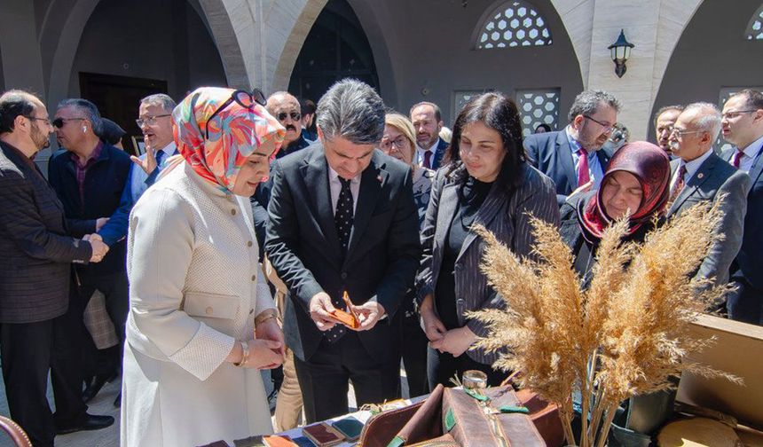 Diyanet Gençlik Merkezi Sergisi büyük beğeni topladı