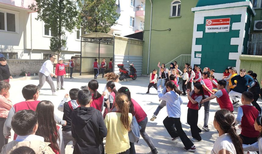 Kırıkkale'de çocuklar camide buluştu