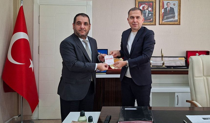 Başkan Uyan, kurbanını TDV'ye emanet etti