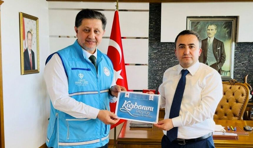 Espiye Kaymakamı Kavanoz, kurban vekaletini TDV’ye verdi