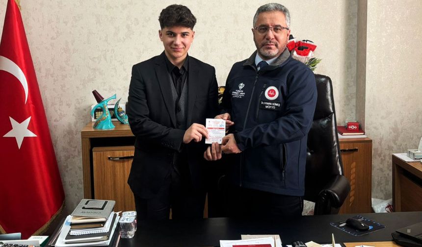 HAFIZ GENÇ İLK KURBANINI FİLİSTİNLİ KARDEŞLERİYLE PAYLAŞTI