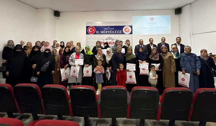 Iğdır'da Kur'an kursu öğrencileri bilgide yarıştı