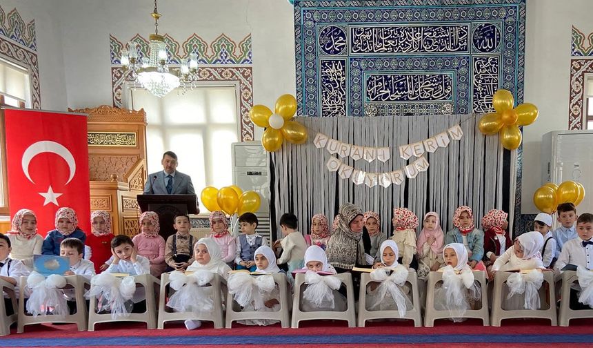 Bozkurt'ta minikler Kur'an'a geçmenin sevincini yaşadı