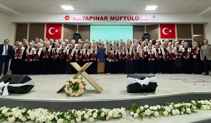 KAYAPINAR'DA 111 HAFIZ İCAZET ALDI