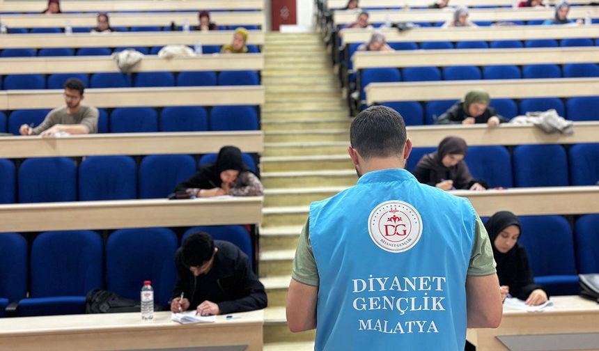Gençler, "İrfan" yolunda yarıştı