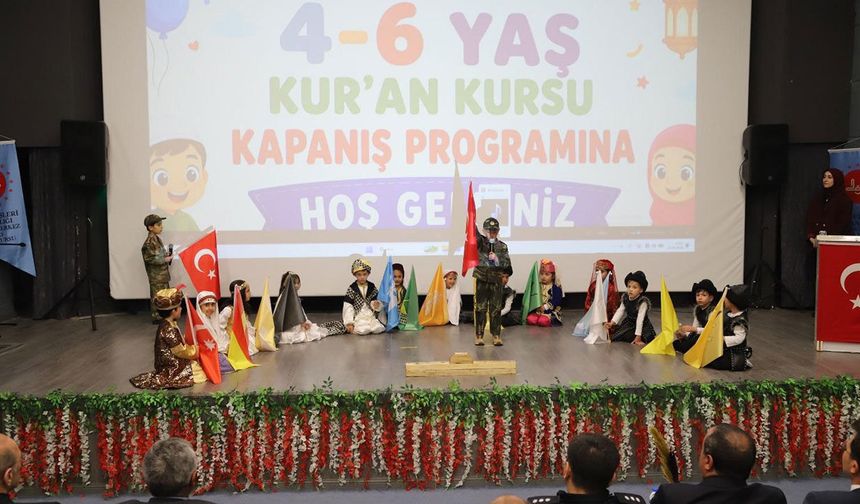 Narman'da 4-6 öğrencileri mezuniyet sevinci yaşadı