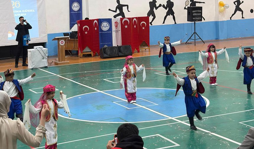 Çiftlik'te minikler yıl sonu heyecanı yaşadı