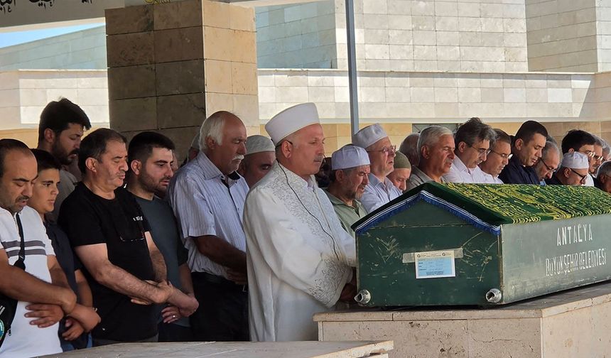 Din görevlisi İlisulu, ebediyete uğurlandı